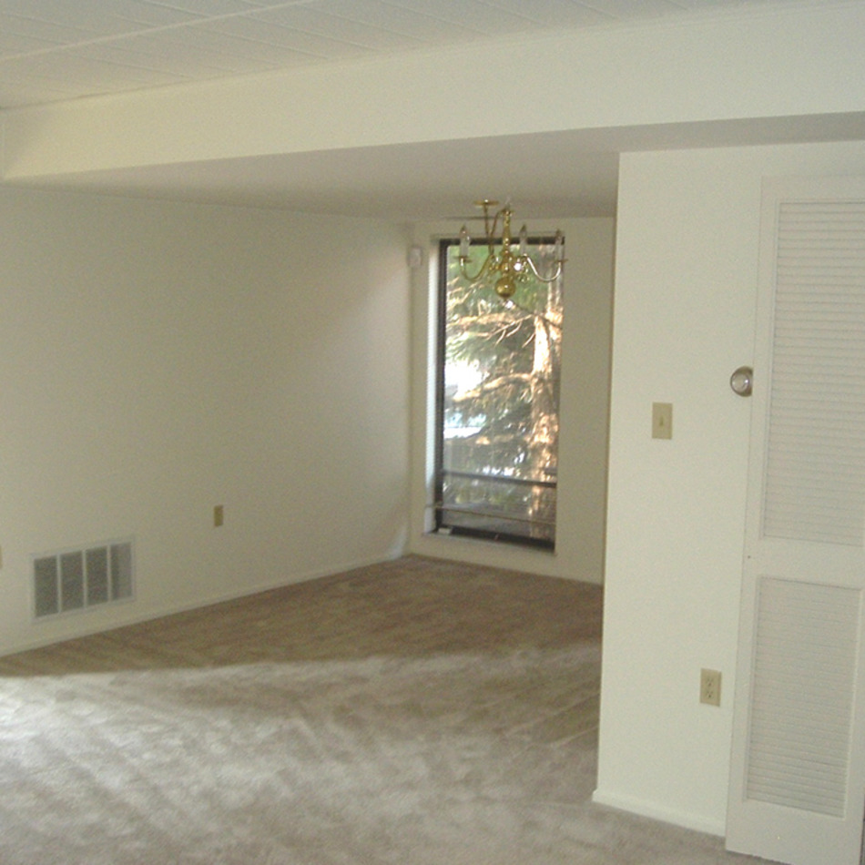 interior of Apt. 27